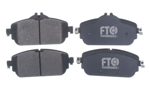 Front Brake Pad - Mercedes C180 2014-2020 - C200 2013-2018 - C200D 2015-2018 - C220 2014-2018