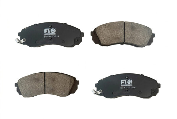Front Brake Pad - Kia Grand Carnival 2011–2014